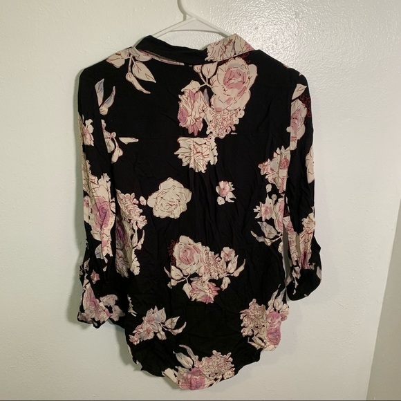 Candie’s Button Down Tie Front Top Black Floral - Picture 7 of 9